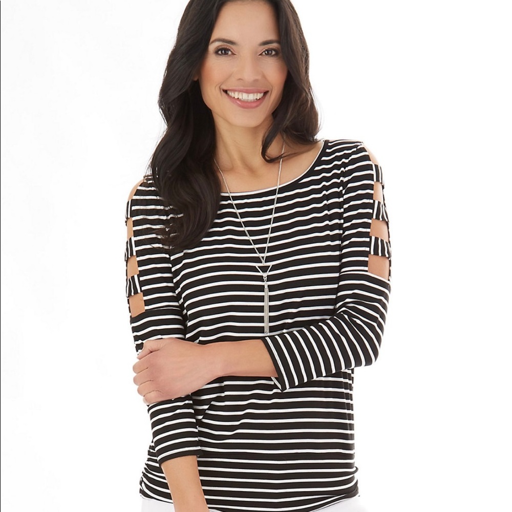 HOST PICK 🎉 Black and white stripe knit top with necklace - NWT - Size S
